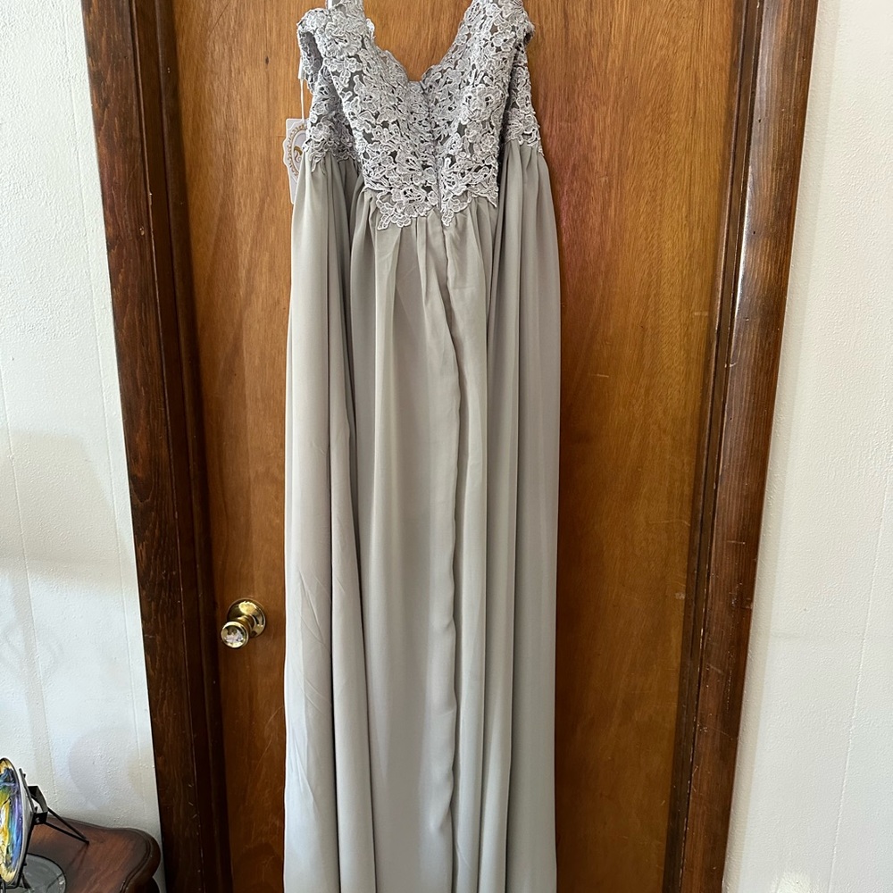 never worn formal dress